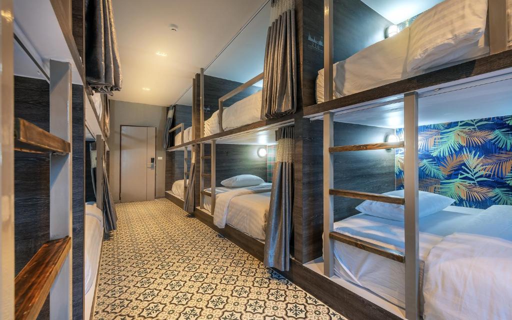 Happy Station Bangkok - 5