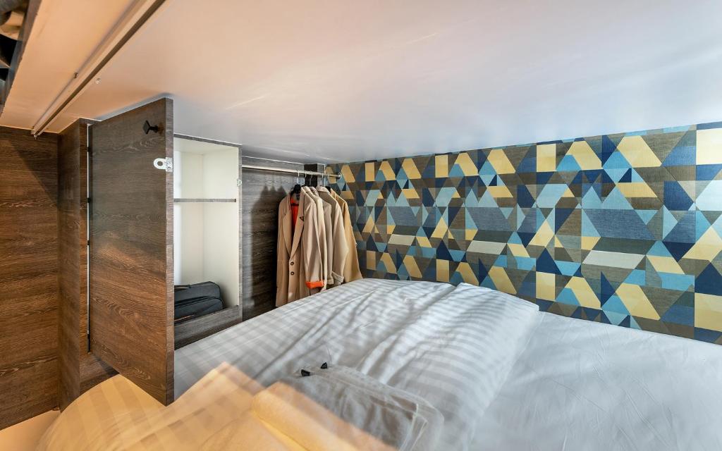 Happy Station Bangkok - 6