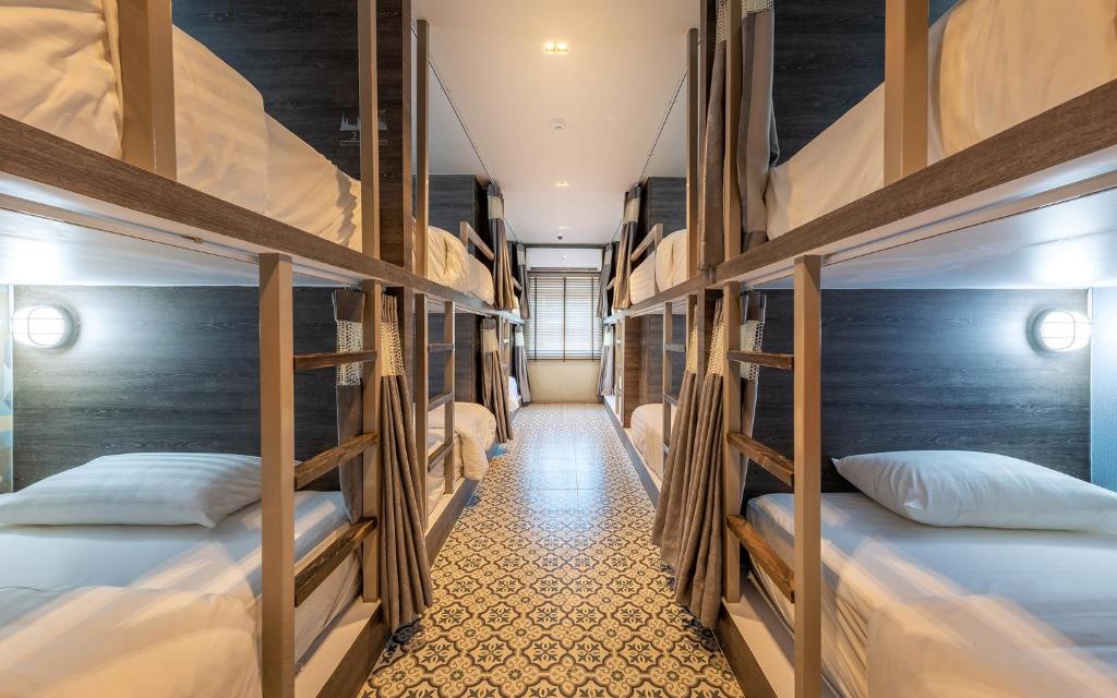 Happy Station Bangkok - 13