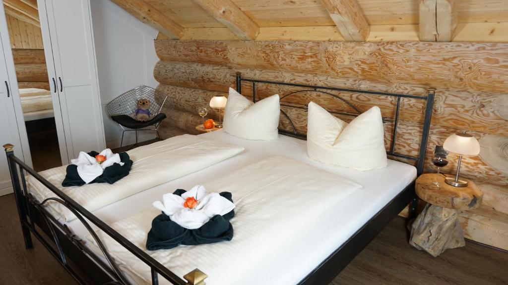 Postel nebo postele na pokoji v ubytování LakeStarnberg