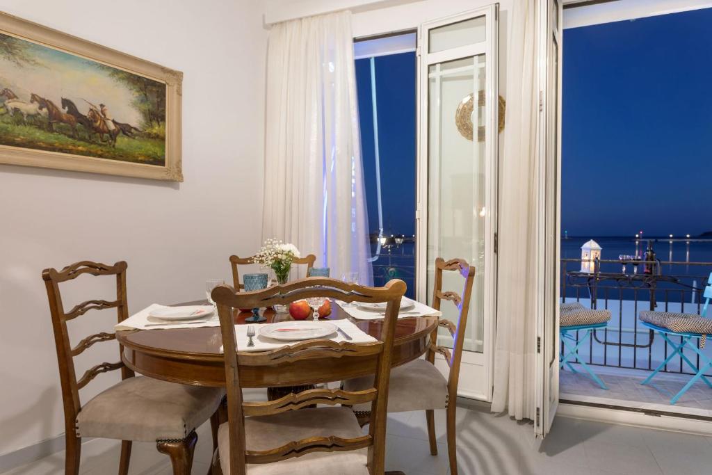 Balkon lub taras w obiekcie Andriani Apartment