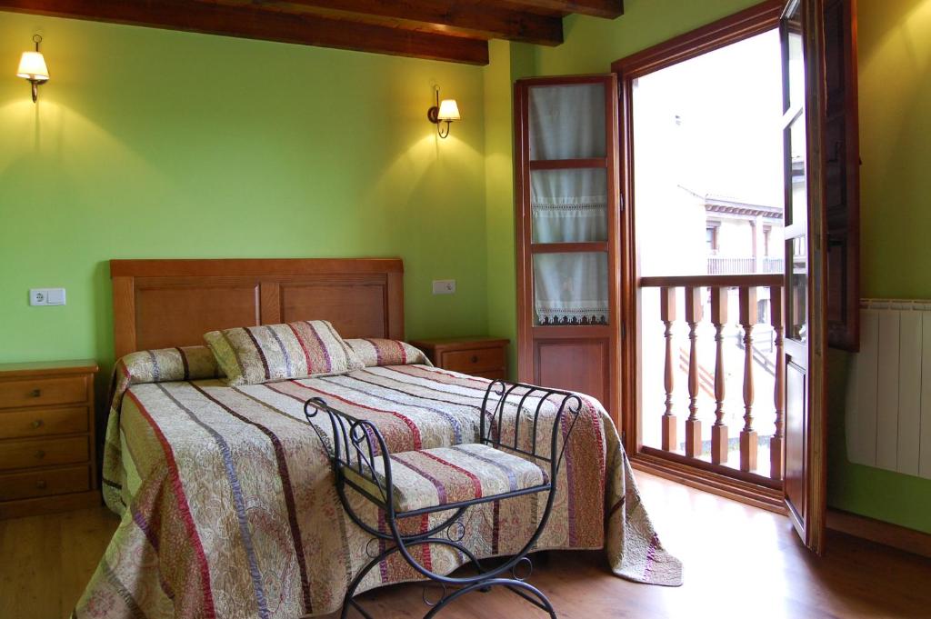 Postel nebo postele na pokoji v ubytování Gestiona2R - Casa en Colombres centro