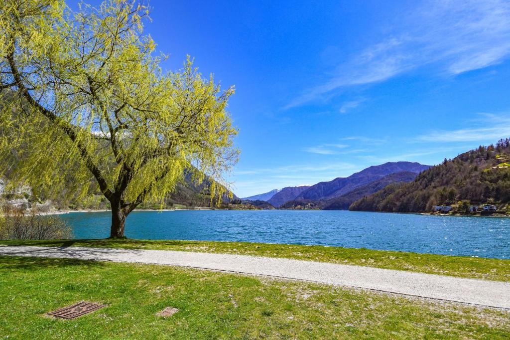 Fotografia z galérie ubytovania LakeGarden Apartment v destinácii Riva del Garda
