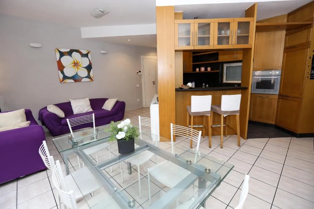 Spacious Elegant Apartment near St.Peter, Roma, Italia