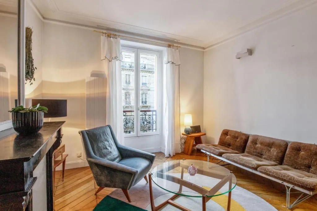 Design and cosy flat close to Montmartre in Paris - Welkeys, Paris, France