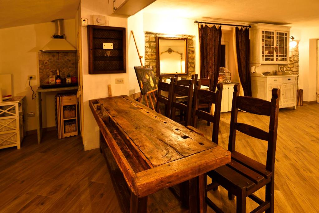Kuchyň nebo kuchyňský kout v ubytování Il Borgo del Castello