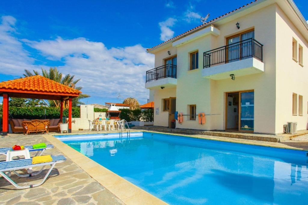 Πισίνα στο ή κοντά στο Villa Hera