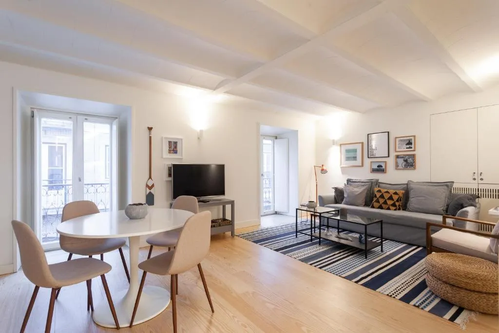 Feels Like Home Bairro Alto Elegant Apartment, Amadora, Portugal