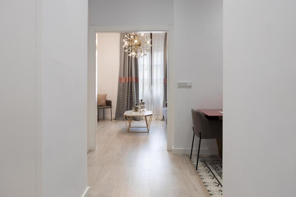 
Superior Three-Bedroom Apartment
