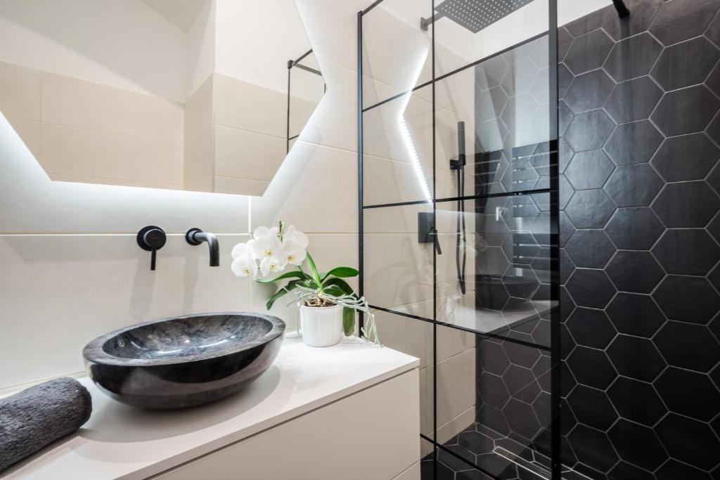 Kúpeľňa v ubytovaní BpR KYANIT Design Apartments with A/C