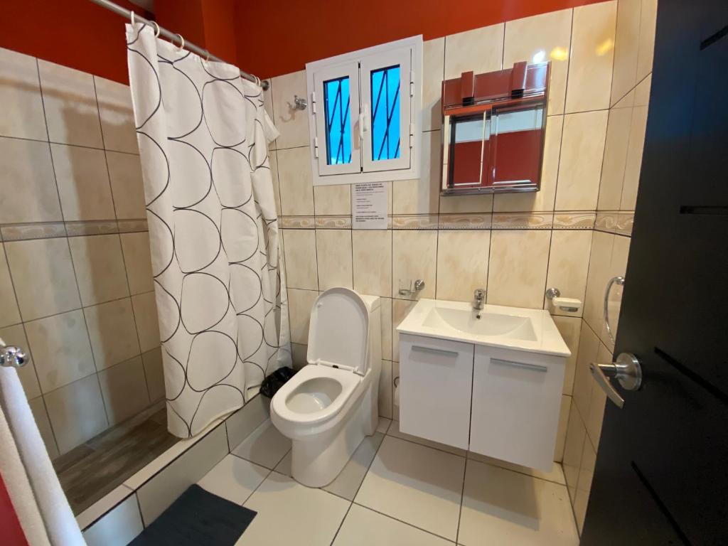 Koupelna v ubytování Apartahotel Guaraguao