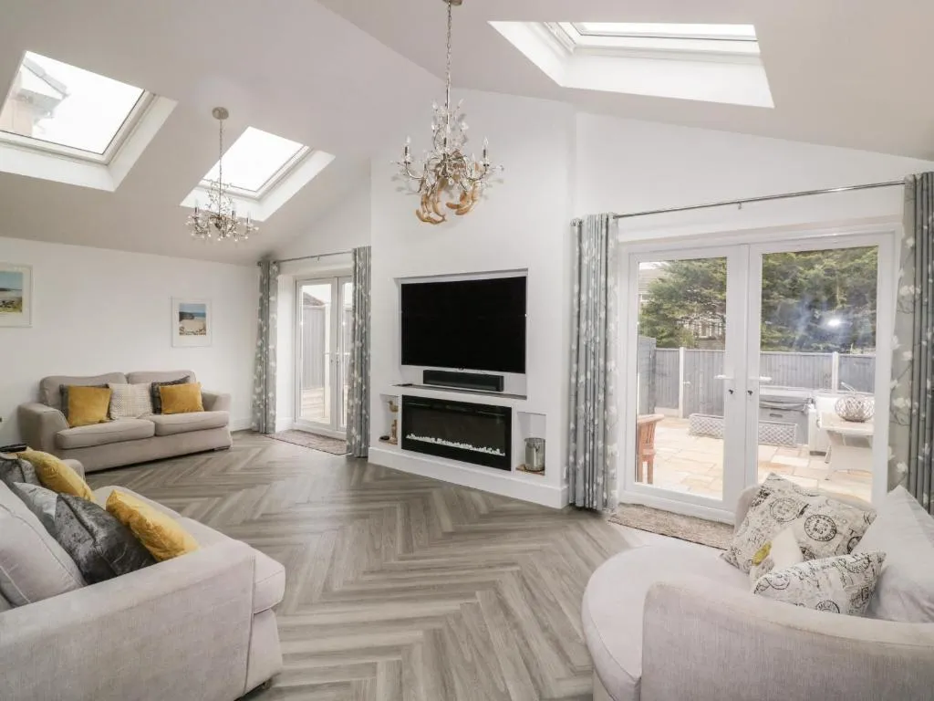 The Palms, Cubert, United Kingdom