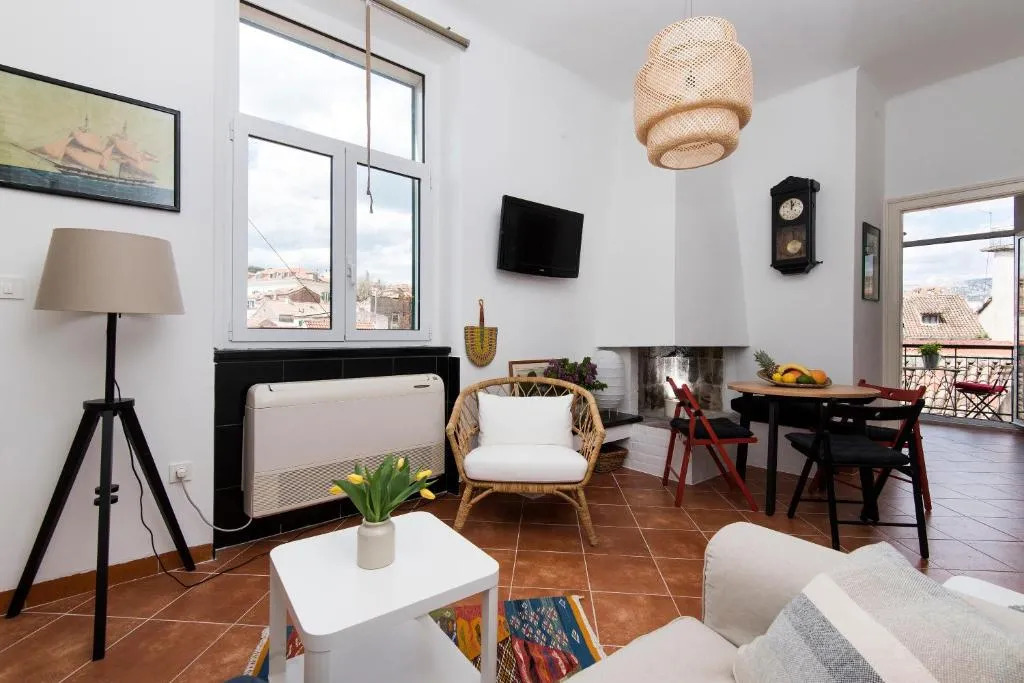 Eclectic Guest Suite on Main Promenade RIVA, Split, Croaţia