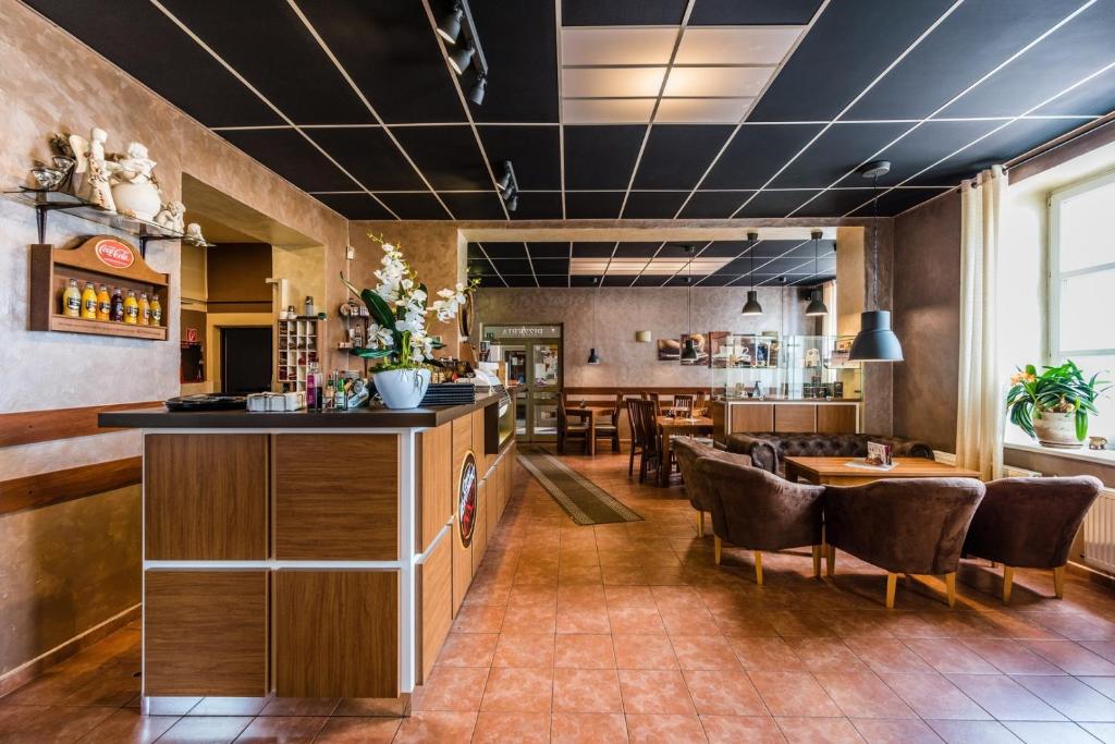 A seating area at Hotel Roháč