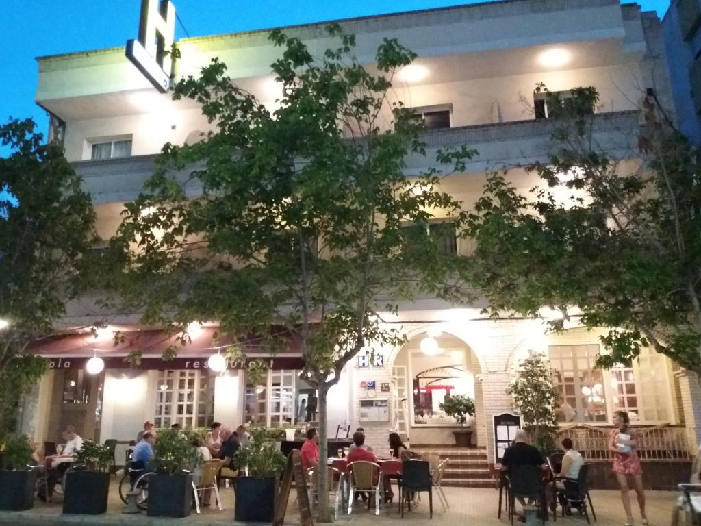 Hotel Restaurant Llansola, Sant Carles de la Ràpita – Updated ...