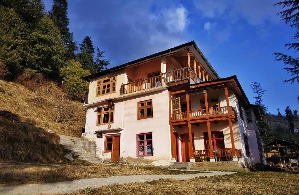 Rising Moon Homestay