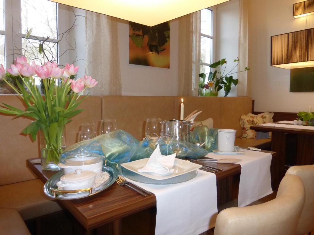 Fotografie z fotogalerie ubytování Hotel Die Residenz v destinaci Schloss Rosenau