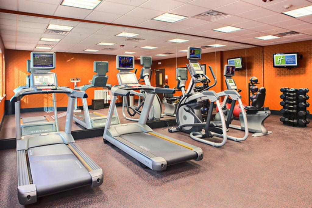 Fitness center at/o fitness facilities sa Holiday Inn Express & Suites Cotulla, an IHG Hotel