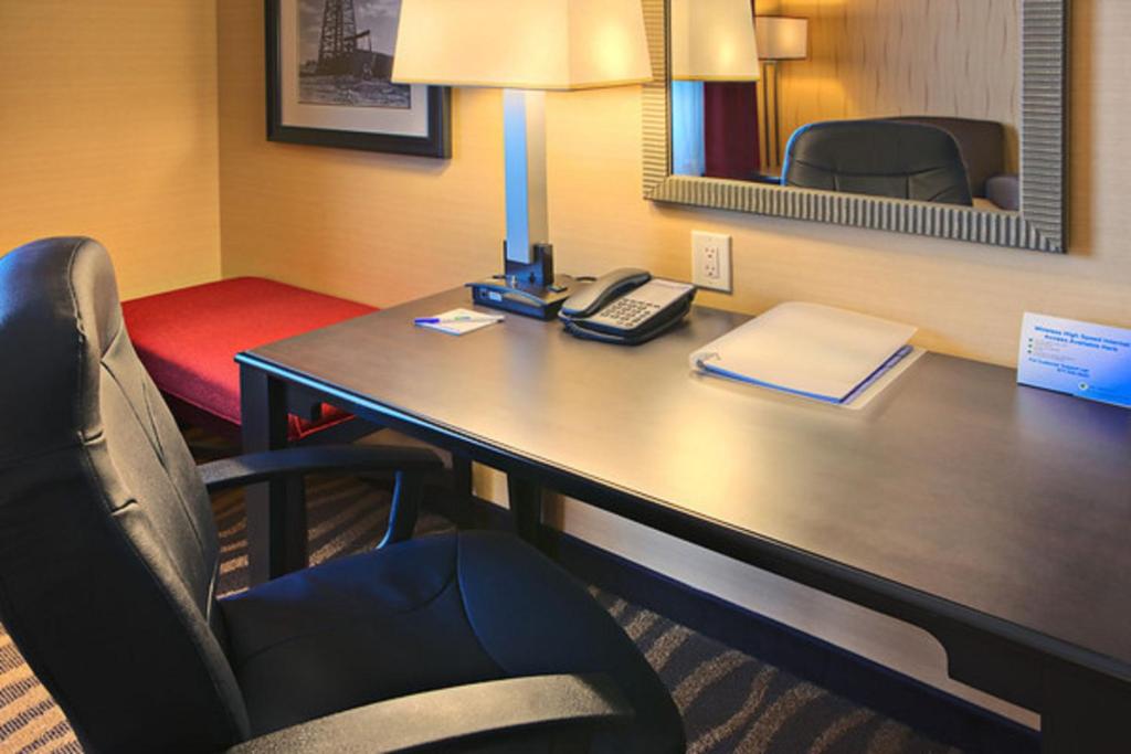 Holiday Inn Express & Suites Cotulla by IHG - Suite King Con Vasca Per Ospiti Disabili