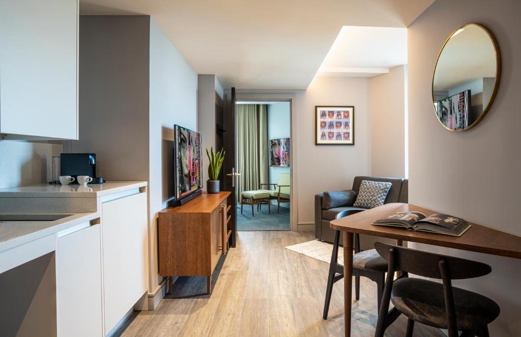 The Gate London City - 