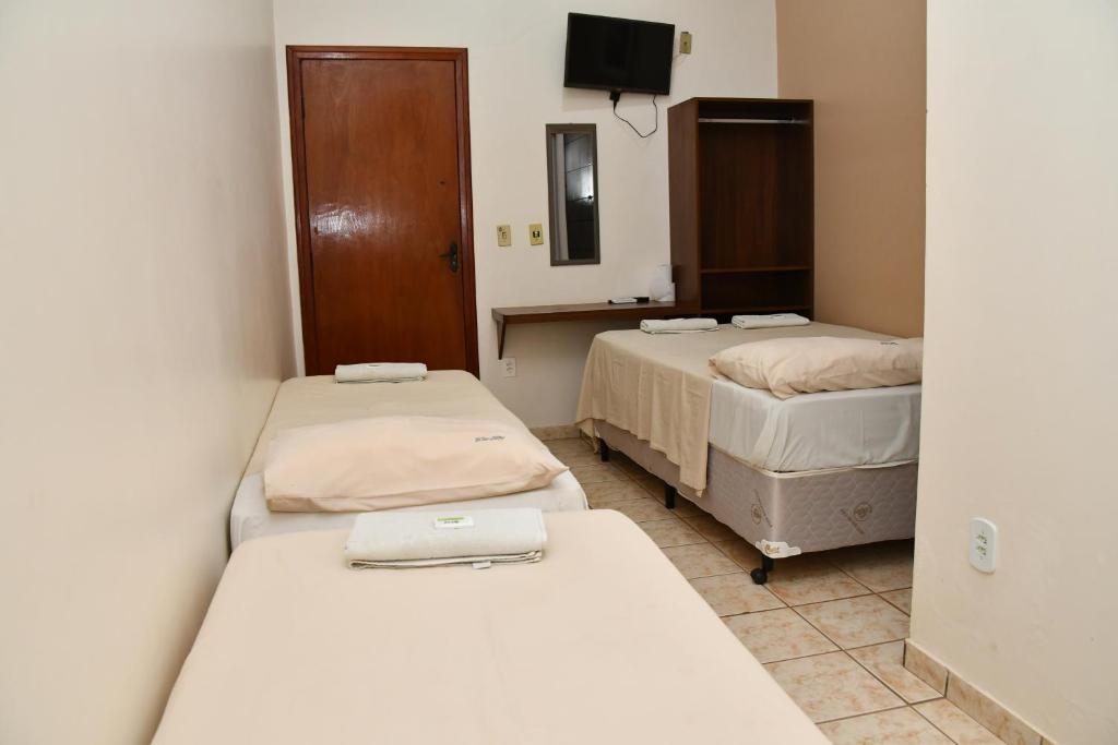  Hotel Alphard