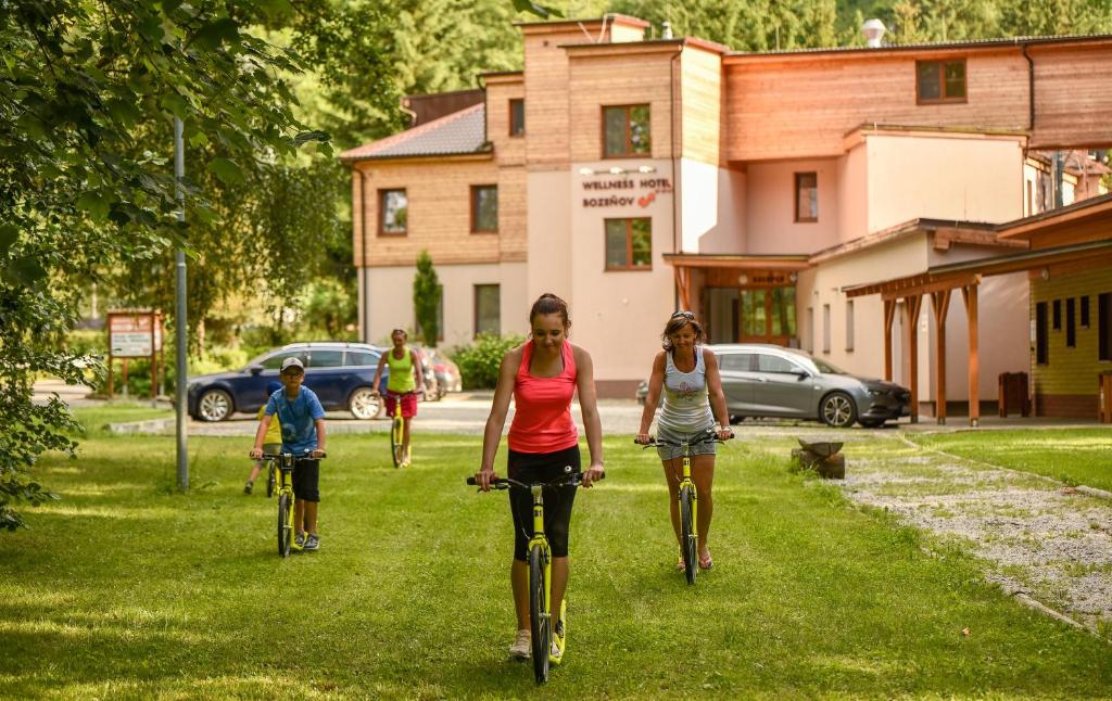 Hosté ubytování Wellness Hotel Bozeňov