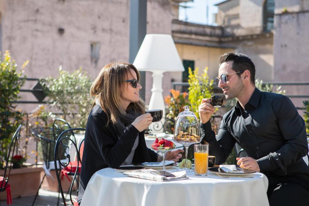 Dharma Boutique Hotel & SPA italokat is kínál