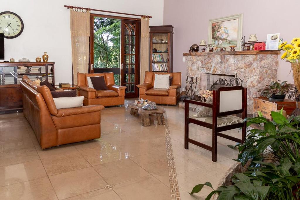  Pousada Casa da Pedra