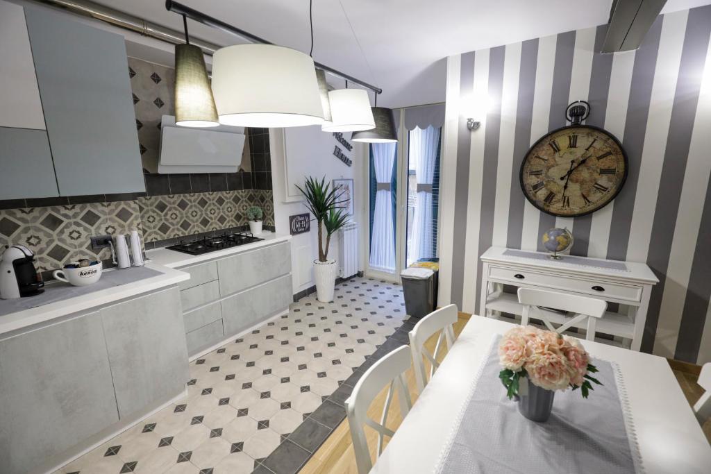 Kuchnia lub aneks kuchenny w obiekcie HAPPY HOUSE 31