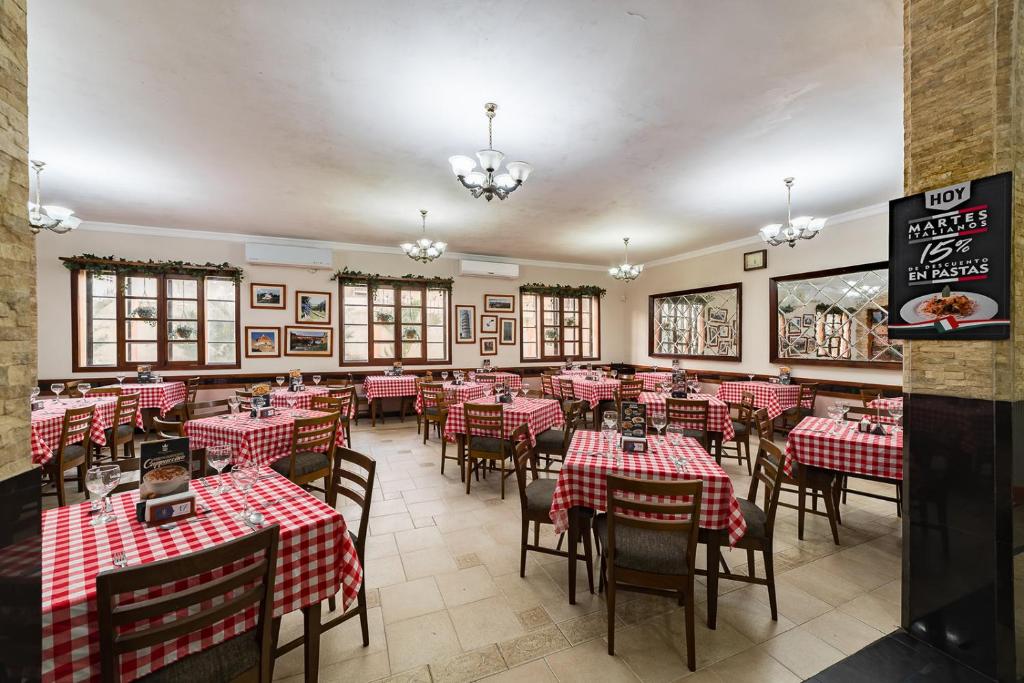 Restaurace v ubytování Hotel Genova Centro