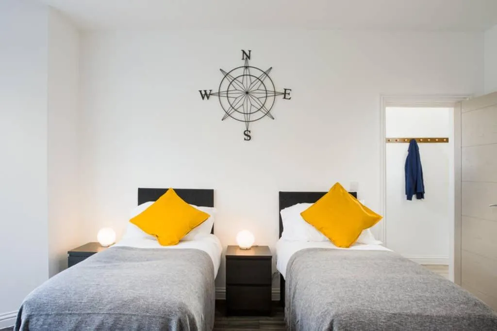 Large, high quality house sleeps 10 - MyCityHaven, Bristol, United Kingdom