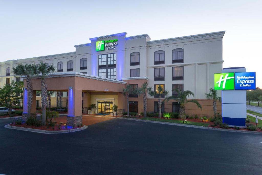 a rendering of the front of a hotel at Holiday Inn Express Hotel & Suites Jacksonville Airport, an IHG Hotel in Jacksonville
