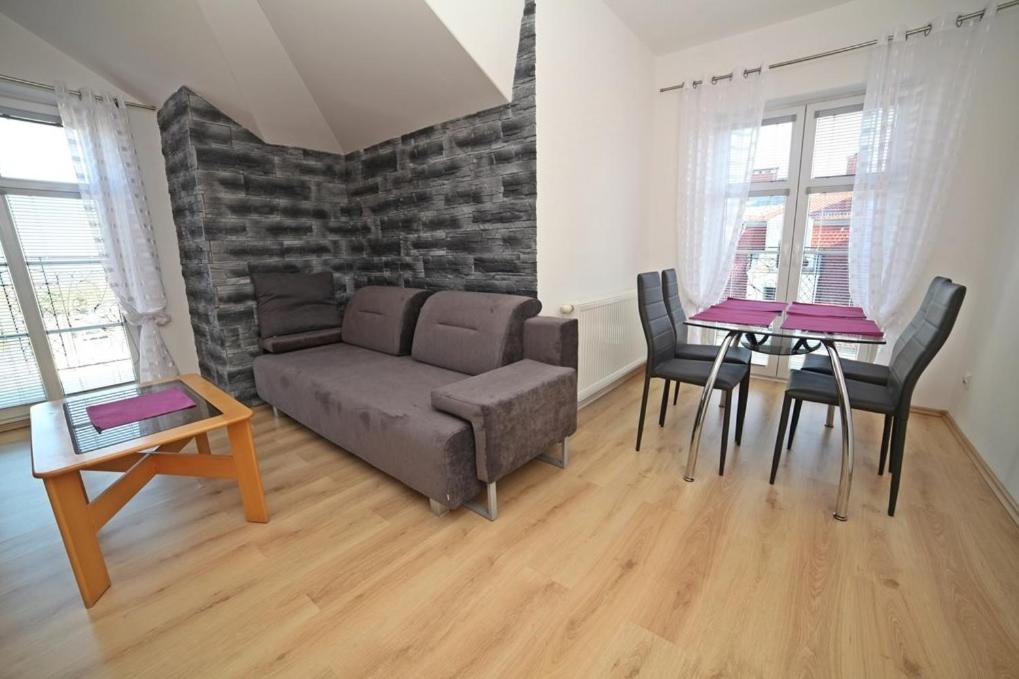 Posedenie v ubytovaní Trzy Korony Drei Kronen 3 Balkone DELUXE 60m2 TOPVIEW