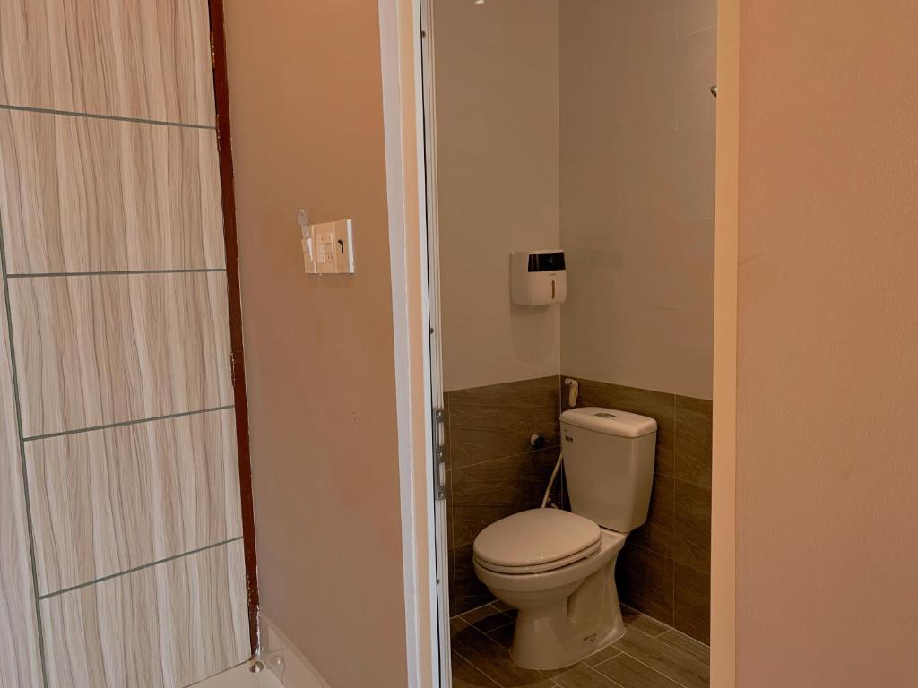 Koupelna v ubytování 54 Homestay