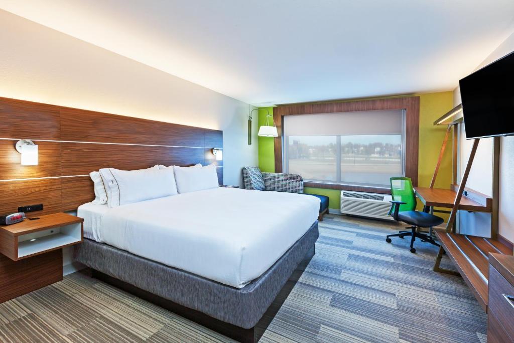 Holiday Inn Express & Suites Tulsa West - Sand Springs, an IHG Hotel - Room King Estándar
