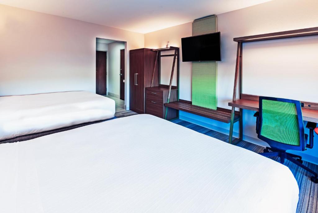 Holiday Inn Express & Suites Tulsa West - Sand Springs, an IHG Hotel - Habitación Estándar Con Dos Camas Queen