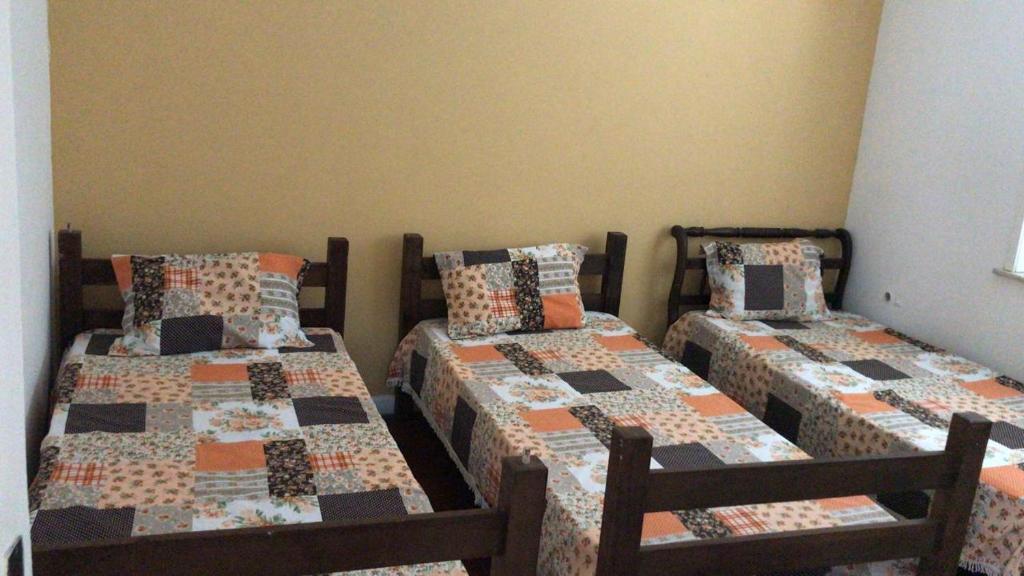  Ano Novo! Aproveite amplo espaço em Casa de Praia para Grupos e Familias