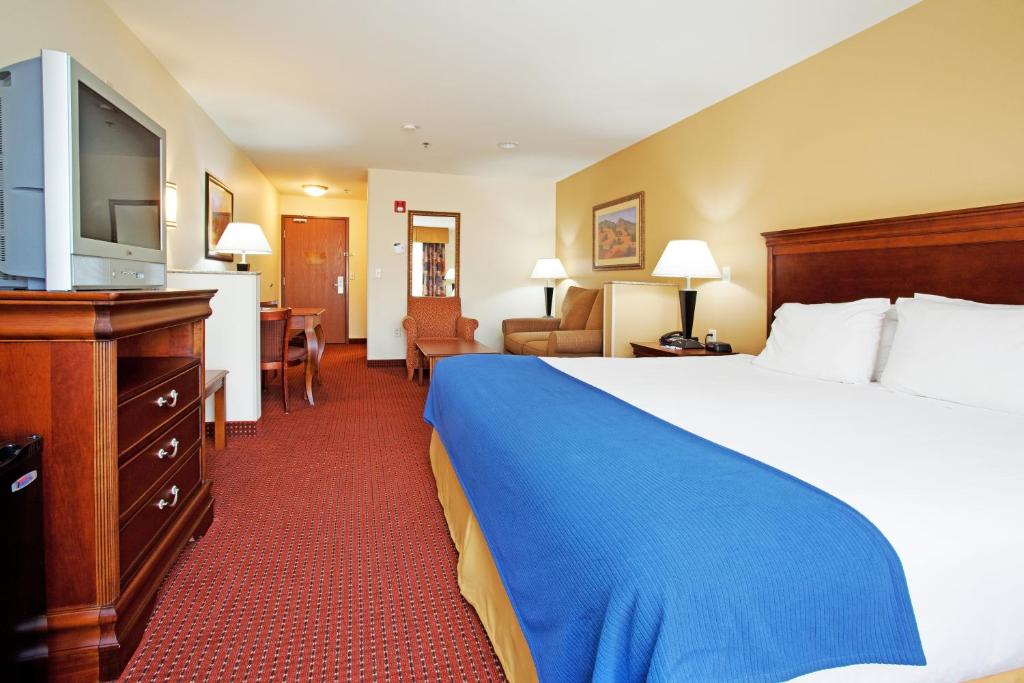 Holiday Inn Express Hotel & Suites Tooele by IHG - Standaard King Kamer Met Slaapbank