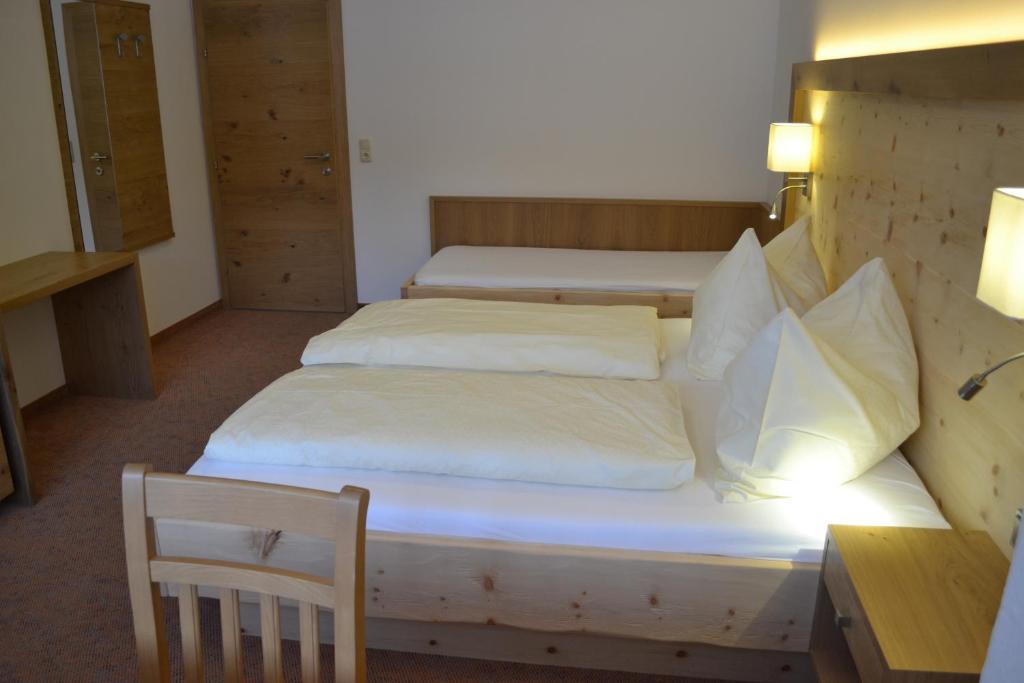 Postel nebo postele na pokoji v ubytování Haus Kathrin
