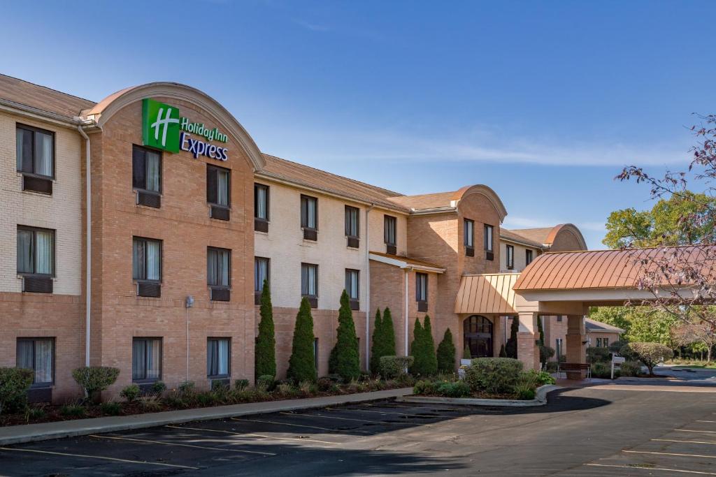 Photo de la galerie de l'établissement Holiday Inn Express Hotel & Suites Canton, an IHG Hotel, à Canton