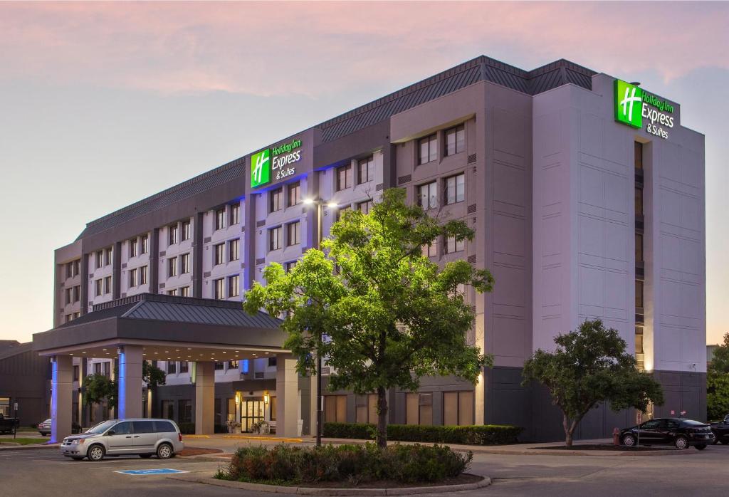 a rendering of a hotel building at Holiday Inn Express & Suites Mississauga-Toronto Southwest, an IHG Hotel in Mississauga