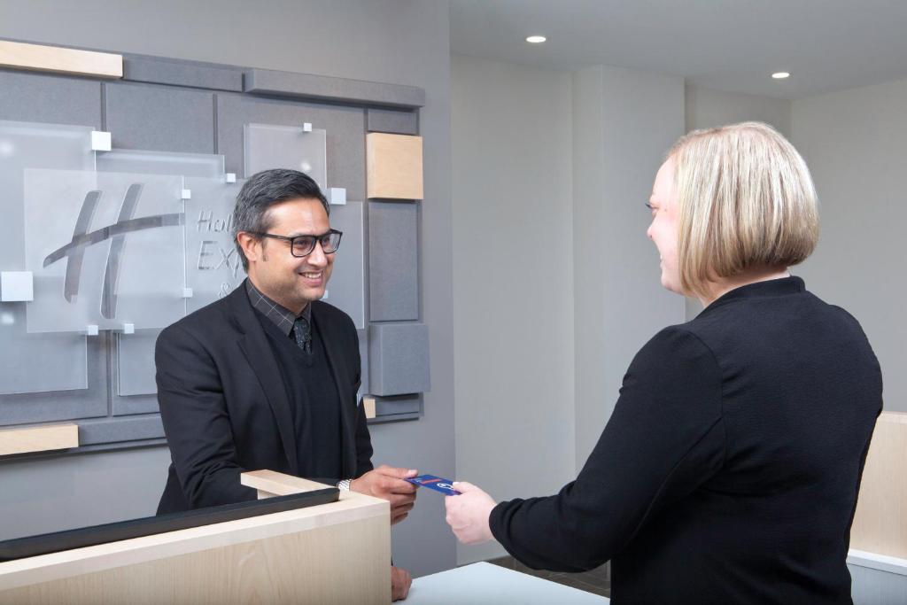 Holiday Inn Express & Suites Mississauga-Toronto Southwest by IHG - Resim 14