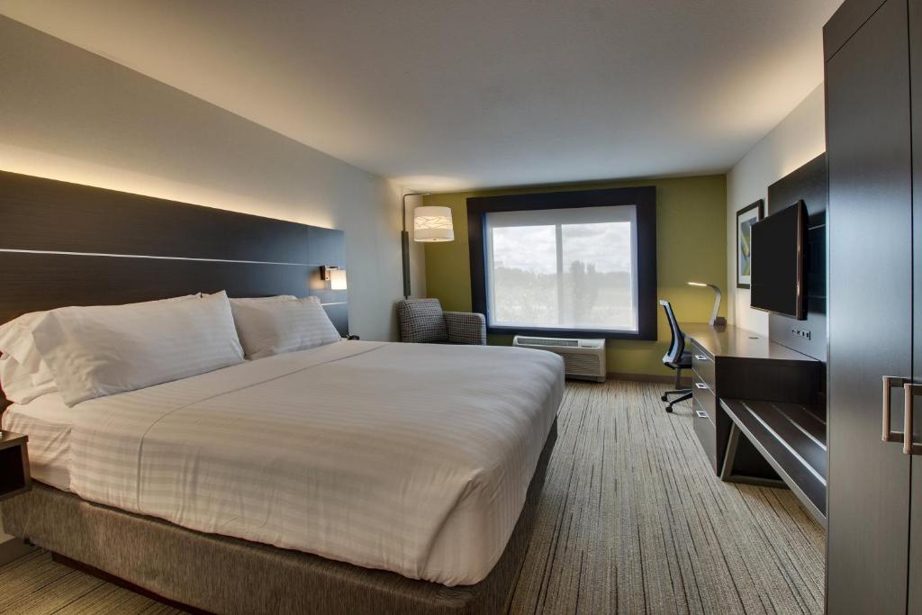 Holiday Inn Express Hotel & Suites Morris by IHG - Quarto King Standard
