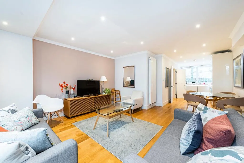 Designer Family House with Amazing Thames Views - 4 bed & 3 bath in the center, Londra, Marea Britanie