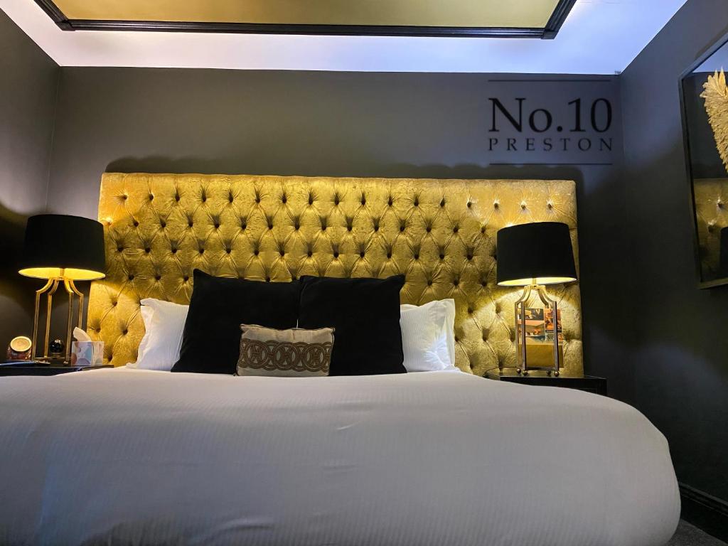 No.10 Preston - 