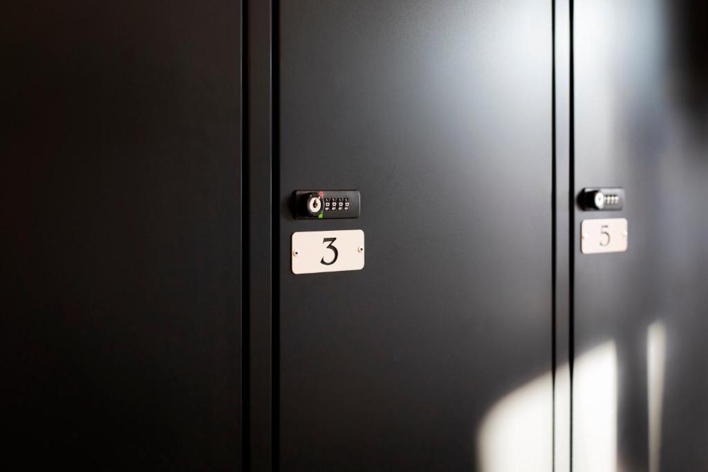 Forrest Apartments & Hostel - Resim 29