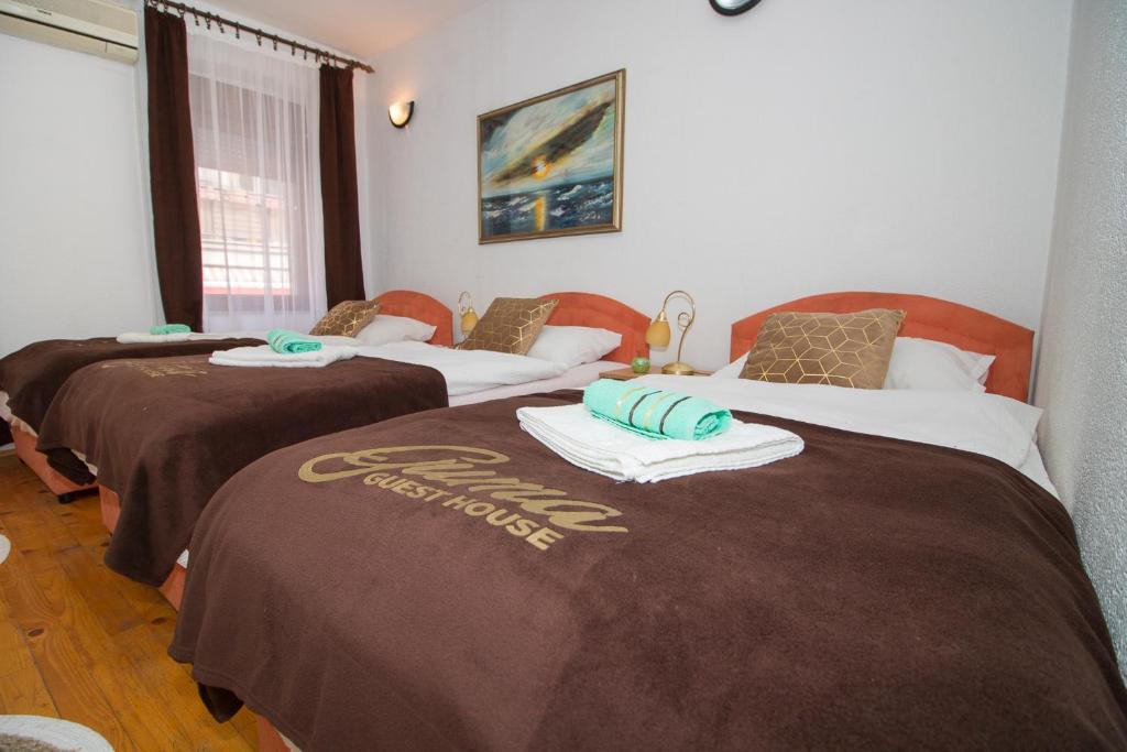 Pansion Guma Mostar Stari grad - Triple Room With Private Bathroom