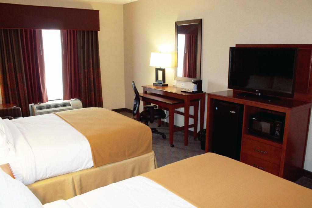 Holiday Inn Express & Suites Paducah West by IHG photo