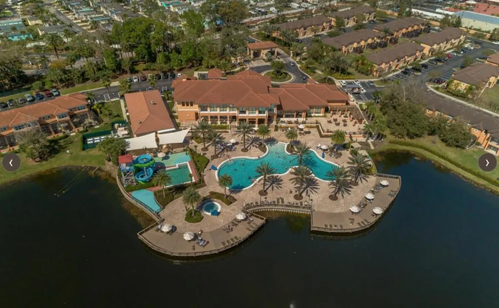 RO04KW/2713 -, Orlando (FL), United States