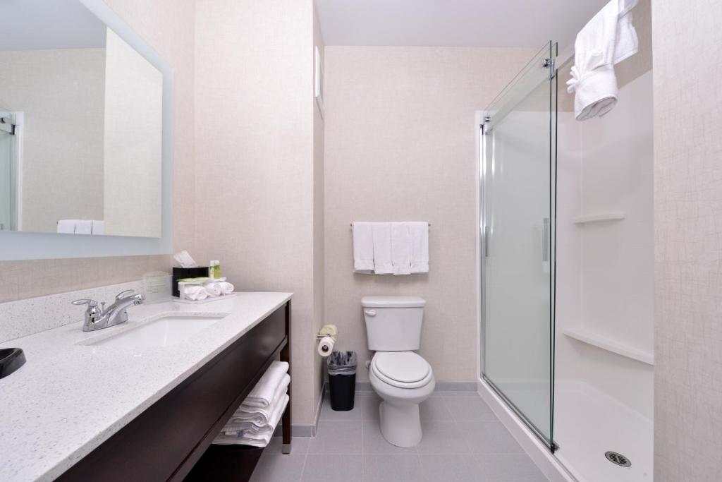 Holiday Inn Express Hotels & Suites Loma Linda by IHG - Habitación De Lujo